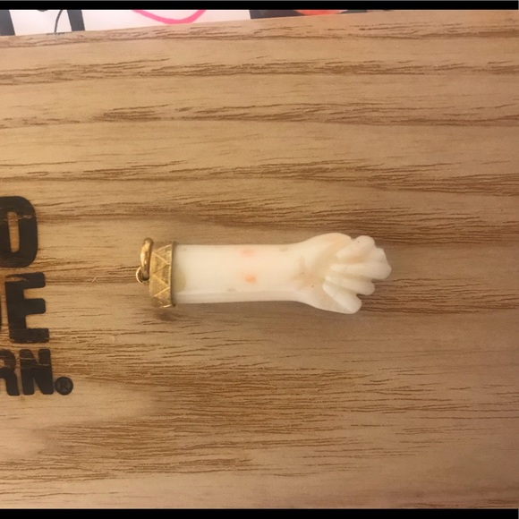 Jewelry - 18K Bone Figa Charm